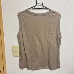 UNIQLO/アルマデザイン トップス2着セット 目立つ傷汚れなし🌟の画像