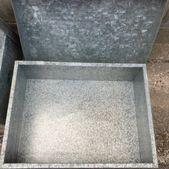 ブリキの収納箱/金属製工具箱用などにの画像
