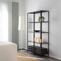 IKEA イケア VITTSJÖ ヴィットショー シェルフユニットブラックブラウン/ガラス 100x175 cmの画像