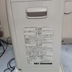 小型ファンヒーターの画像