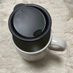 NO257未使用品Starbucks 蓋付きマグカップの画像