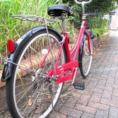 中古自転車 Maruishi ママチャリ 自転車 26インチ レッド 通勤 通学 近所のお出掛けなどにの画像