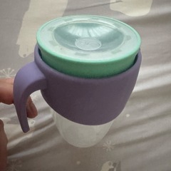 :b.box 360カップ (コップ飲み練習用アイテム)の画像