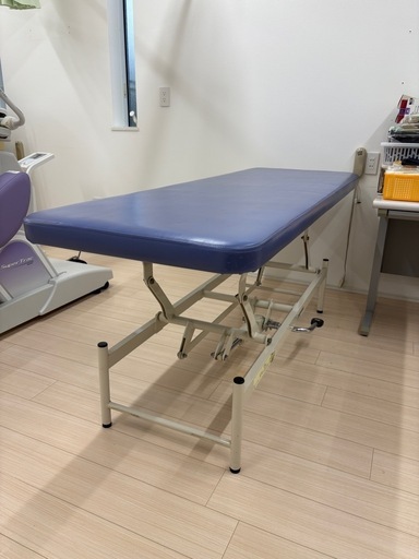 マッサージ昇降ベッド