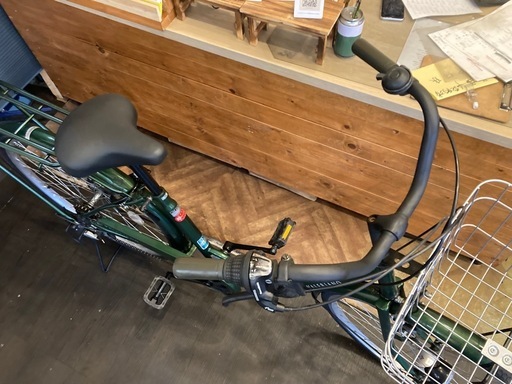【後輪タイヤ・後輪チューブ新品！】 LEDオートライト　6段変速　26インチ自転車　モスグリーン