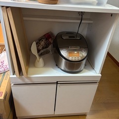 期間限定出品　ニトリ　食器棚　の画像