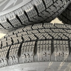 スタッドレスタイヤホイール付き165/70R14の画像