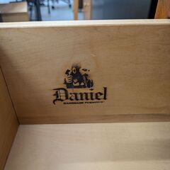 【ワンランク上の上質な家具】チェスト 横浜ダニエル Daniel クラシック家具 アンティーク調 収納家具 箪笥 たんす 洋服タンス 整理タンス 7段チェスト ハイチェスト 木製 ：ナチュラルの画像