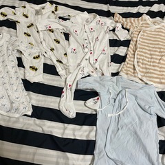 H&Mロンパース 50-60 長袖2セット、肌着3点セットの画像