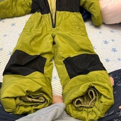 ジャンプスーツの画像