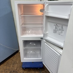 I681 🌈 2022年製の高年式♪ NITORI 冷蔵庫 (106L) ⭐動作確認済 ⭐クリーニング済の画像