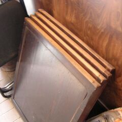 昔の味のある戸板4枚の画像