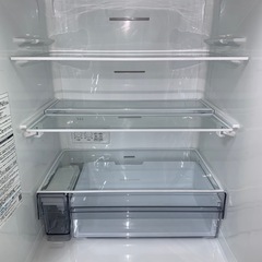 東芝 2023年製 326Lファミリー冷蔵庫 GR-U33SCの画像