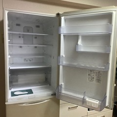 ⭐︎無料⭐︎三菱冷凍冷蔵庫370リットルの画像