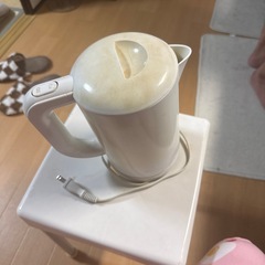 電気ポットの画像