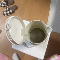 電気ポットの画像