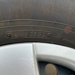 ハイエースタイヤの画像