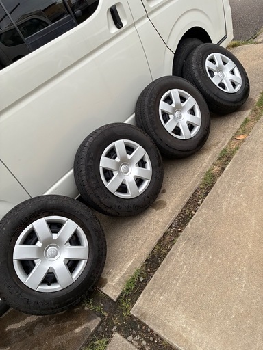 ハイエースタイヤ