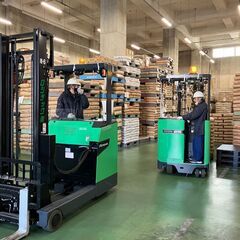 【賞与最大3回あり♪月給28万円〜】ムズカシイ作業なしのリフト作業◎社会人デビューOK！入社後に資格取得可能！弊社独自の福利厚生あり◎お米の社員割引や誕生日にお米10kgプレゼント★の画像