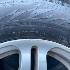 日産純正4本24年15週製 175/65R14の画像