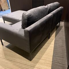 【展示品・未使用品】カウチソファ 2~3人掛け ソファ ベルベット調  🚚自社配送時💳代引き可🚚(現金、クレジット、スマホ決済対応)の画像