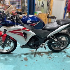CBR250R 即乗り可能　バッテリー新品　23595km 自賠責R8年11月　MC41 スライダー　社外マフラー　USB電源の画像