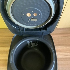 タイガー 炊飯ジャー  JPC-A100の画像