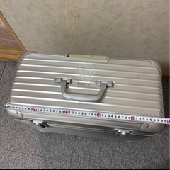 リモア　パイロットスーツケースの画像