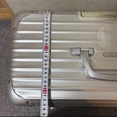 リモア　パイロットスーツケースの画像