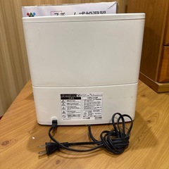 YAMAZEN スチーム式加湿器　2013年製の画像