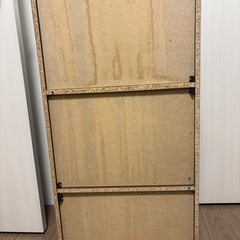 カラーボックス　3段　ニトリ　扉ありの画像