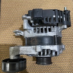 ワゴンRスティングレーMH44S オルタネーターの画像