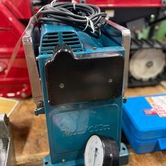 【中古】【動作OK】【店頭引取限定】MAKITA　自動カンナ　2012　22000円（税込）7925の画像