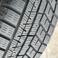 スタッドレスタイヤホイール付き155/65R14インチの画像