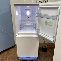 I629 🌈 2023年製の高年式♪ SHARP 冷蔵庫 (152L) ⭐ 動作確認済 ⭐ クリーニング済の画像