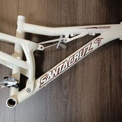 ジャンク/SANTACRUZ  サンタクルーズ JULIANA ジュリアナ フルサスフレーム　女性用155-160前後の画像