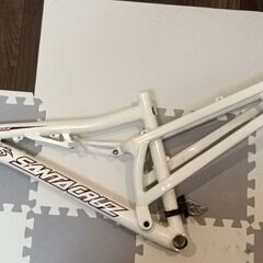 ジャンク/SANTACRUZ  サンタクルーズ JULIANA ジュリアナ フルサスフレーム　女性用155-160前後の画像