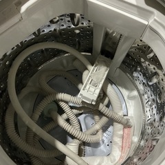 1人〜2人暮らし向け💏4.5㎏SHARP2018年製ES-GE4B白洗濯機の画像