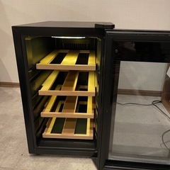 ワインセラー　8本用の画像