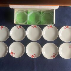 陶磁器取り皿（14cm）10枚＆ガラス小鉢（11~2cm）3個セットの画像