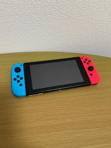 任天堂  Switch  本体 ＋　付属品