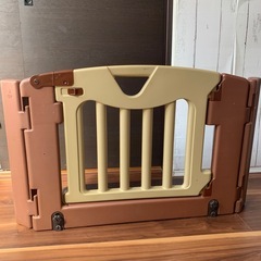 日本育児　キッズパーテーション　自立　扉　おくトビラ　ダブルロックの画像