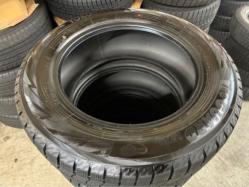 他お取引き中、ご連絡多数頂きありがとうございます?205/60R16?2024年製YOKOHAMAタイヤ?日本製スタッドレス4本セット