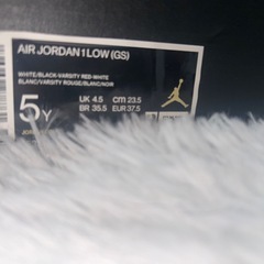 nike　air jordan 1 lowの画像