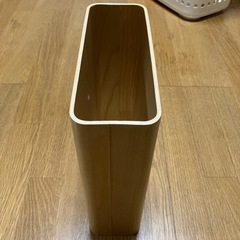 ゴミ箱の画像