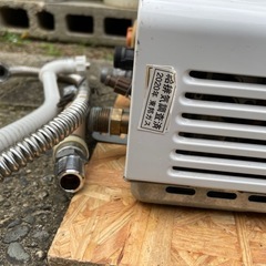 瞬間湯沸器　東邦ガス　RI-5SV(W) 中古品　給湯器
の画像
