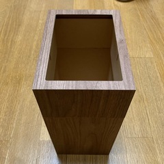 ゴミ箱の画像