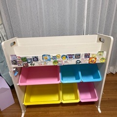 おもちゃと本収納ラック
の画像