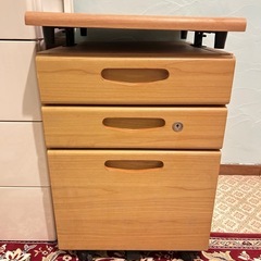 子供用にも👍学習机☘️美品✨ワークデスク　引き出し付きの画像