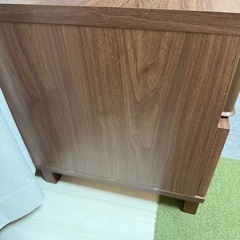 テレビだなの画像